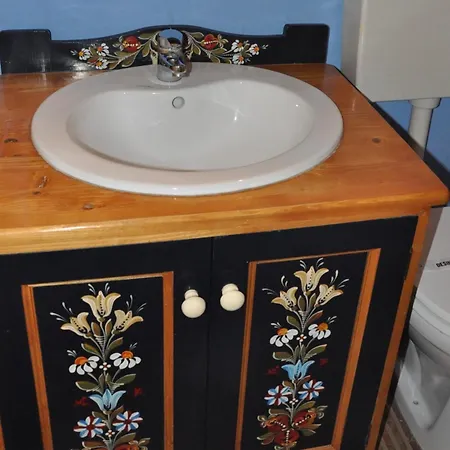 Casa Saseasca 3*